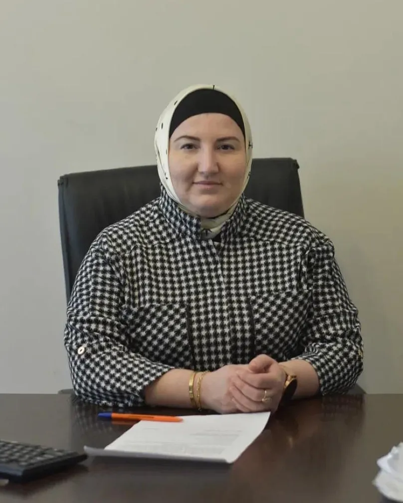 Учредитель, Директор